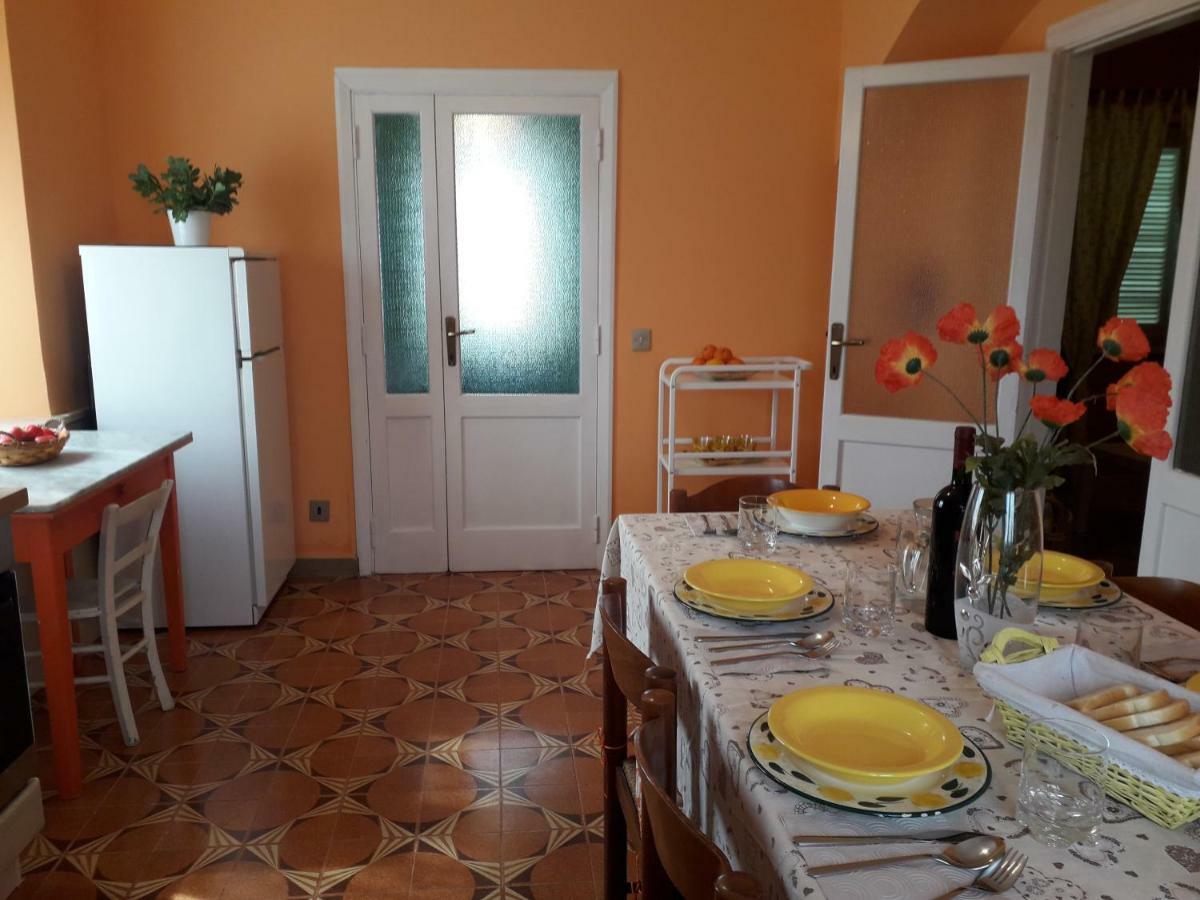 Alle Preci Country House Santa Restituta Zewnętrze zdjęcie