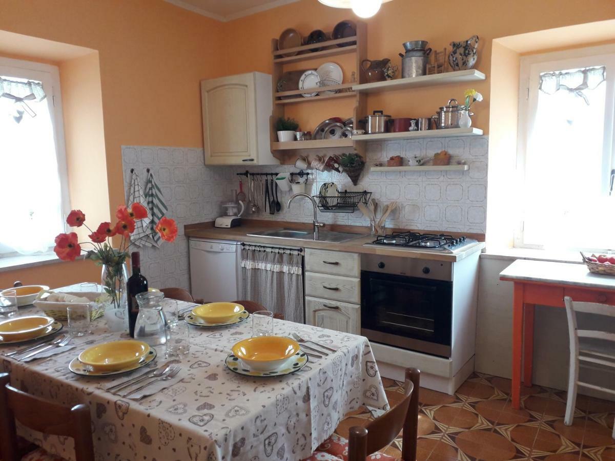 Alle Preci Country House Santa Restituta Zewnętrze zdjęcie