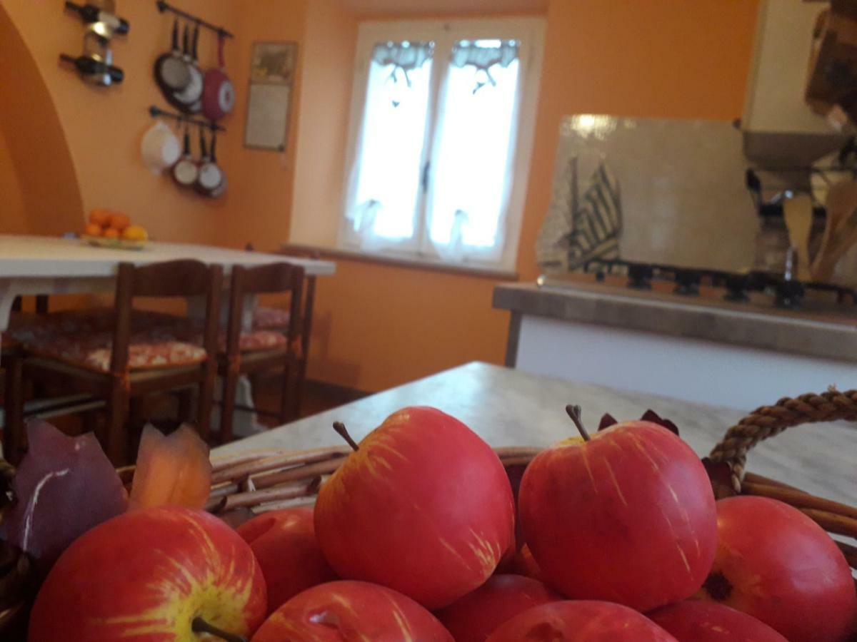 Alle Preci Country House Santa Restituta Zewnętrze zdjęcie